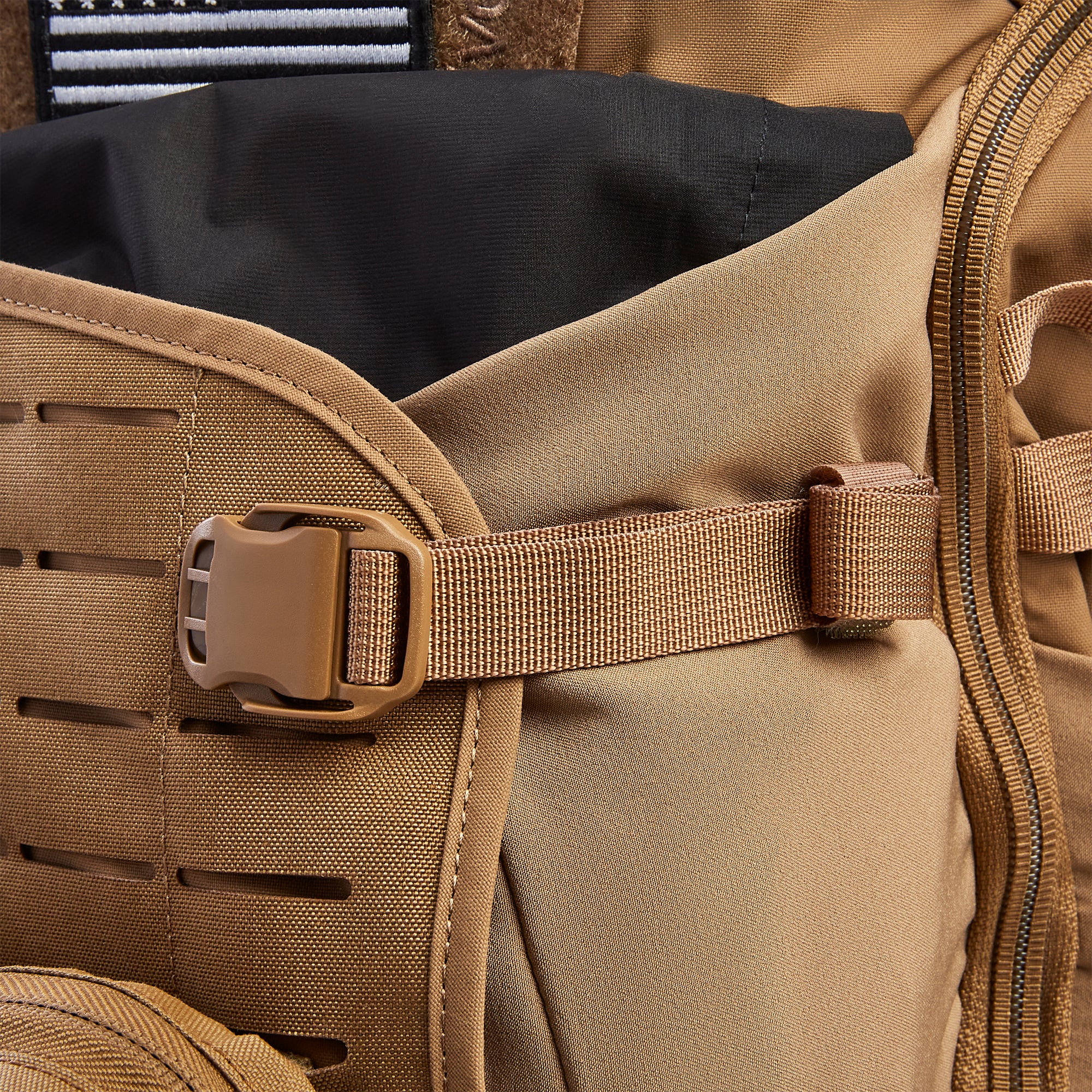Siege 25L Tactical Backpack - Image 16